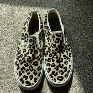 Size 9 cheetah vans